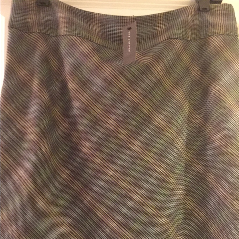 The Limited Pencil Skirt